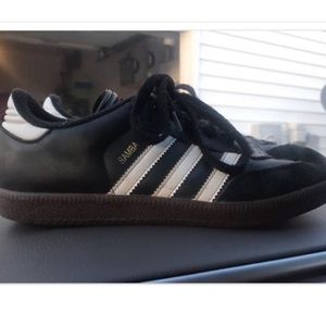 Adidas Sambas Size 5 1/2 Youth BACK TO SCHOOL!